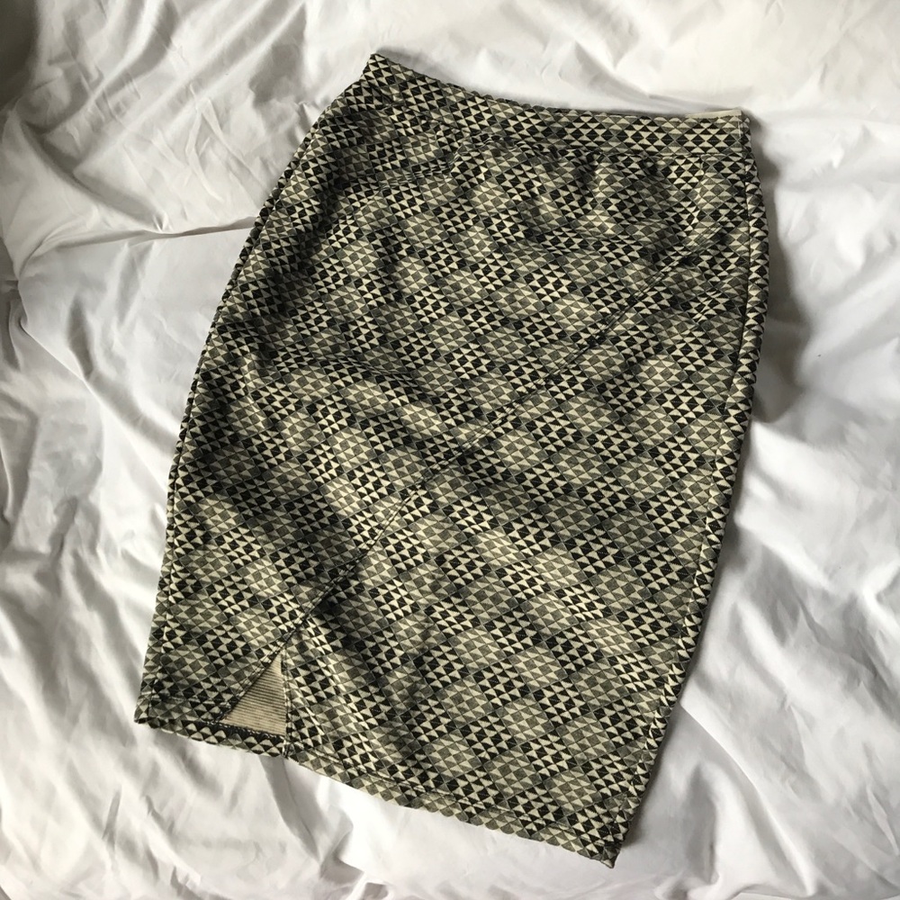 Pattern skirt